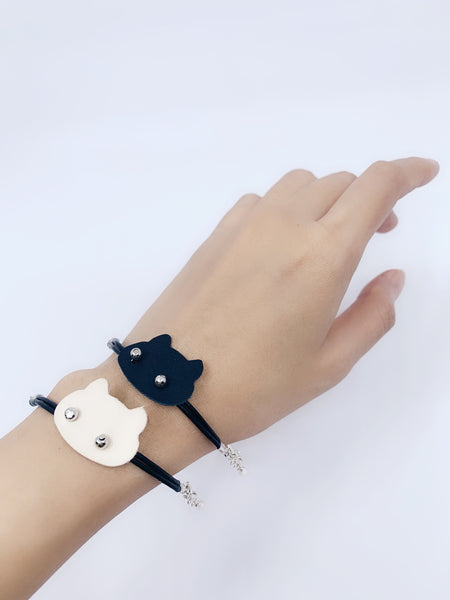 Bracelet | Silver Bangle with Eyes Leather Cat Face